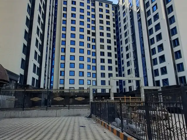 2-комн. квартира, 4 этаж, 83 м², Шахри Бохтар Шапчароғ, Бохтар (Курғон-Теппа)