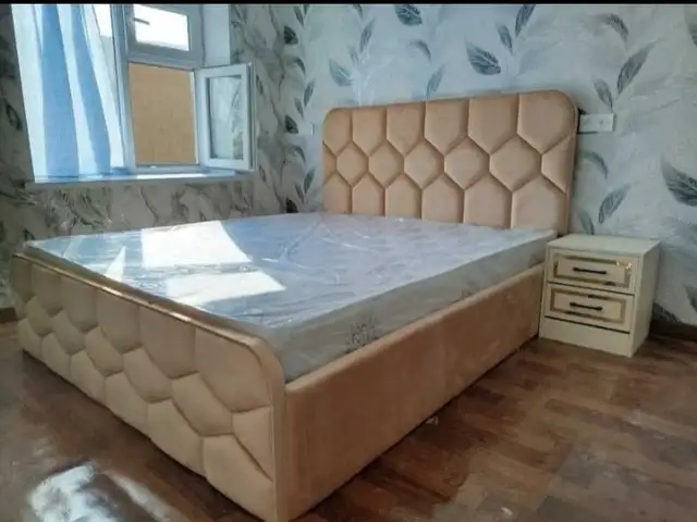 Кровать двуспальная, Душанбе