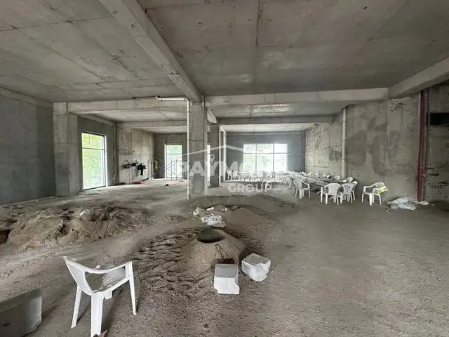 Помещение под свободное назначение, 800м², Спартак, Душанбе