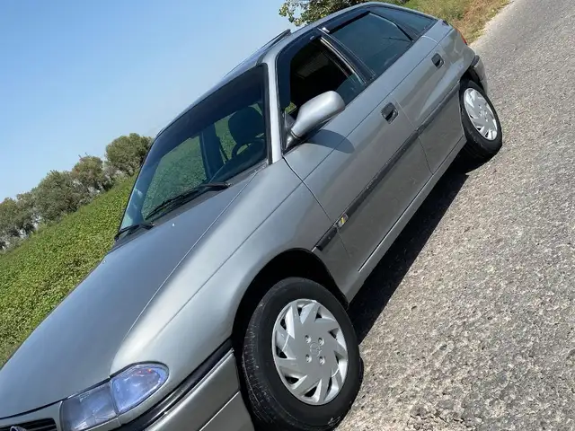Opel Astra F