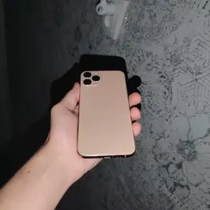 Apple iPhone 11 Pro, 64 gb, Gold, Душанбе