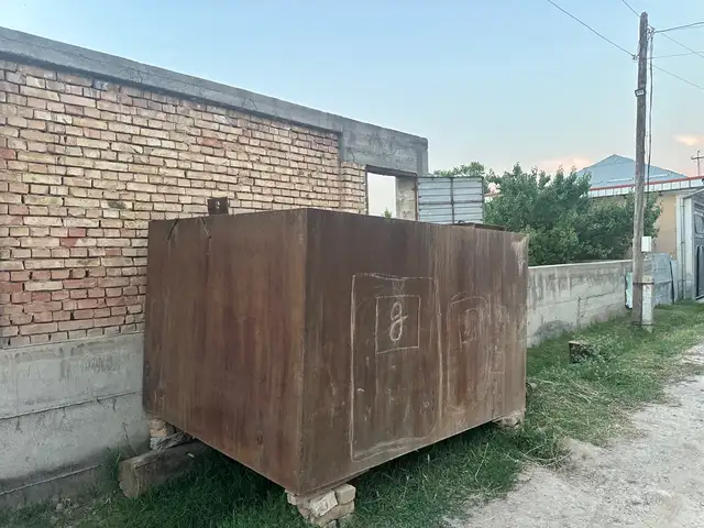 Бочка и Цистерна, Истаравшан
