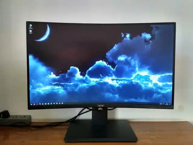 Монитор изогнутый Acer 27 2K, Душанбе