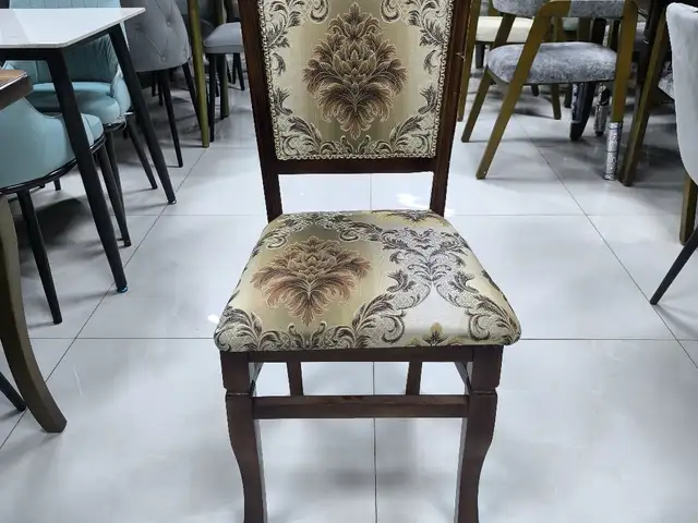 Стулья, Душанбе