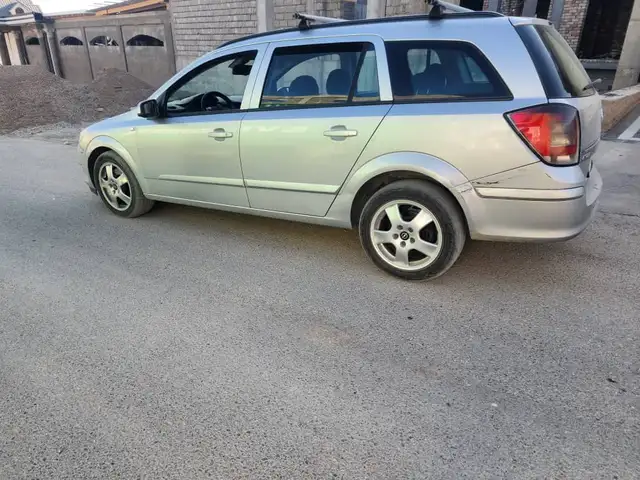 Opel Astra H