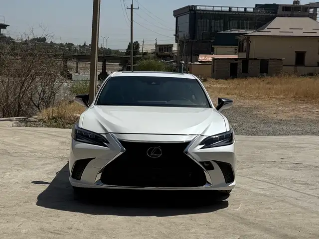 Lexus ES series
