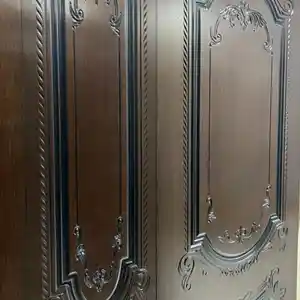 Дверь из шпона, Душанбе