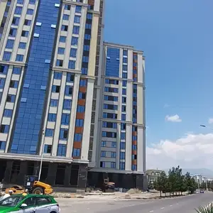 3-комн. квартира, 10 этаж, 120 м², Сохили Яккасарой, Душанбе