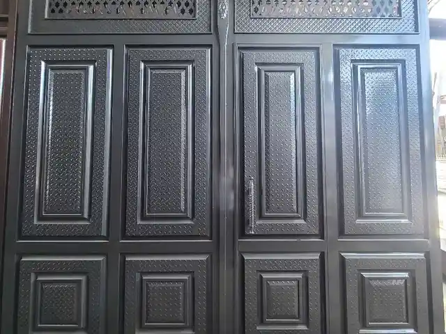 Дарвоза, Бобоҷон Ғафуров