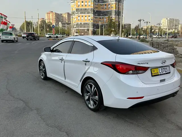 Hyundai Avante, 2015, Душанбе - 11