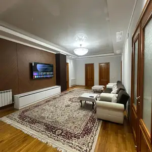 3-комн. квартира, 3 этаж, 200 м², И.Сомони, Душанбе