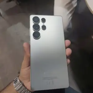 Samsung Galaxy S25 Ultra, Душанбе