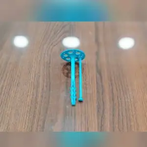 Зонтик гвоздь, Душанбе