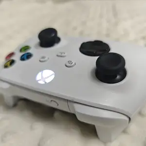 Игровая приставка Xbox series s, Вахдат