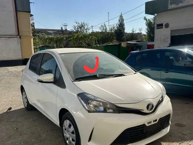 Лобовое стекло от Toyota Vitz 2011-16, Душанбе