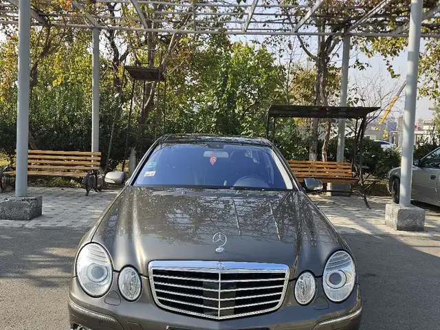 Mercedes-Benz E class