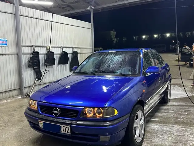 Opel Astra F