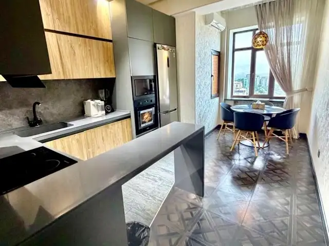 4-комн. квартира, 13 этаж, 180м², Хилтон, Душанбе