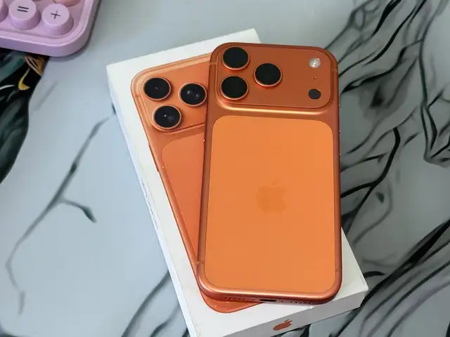 Apple iPhone 17 Pro, 256 gb, Cosmic Orange, Худжанд