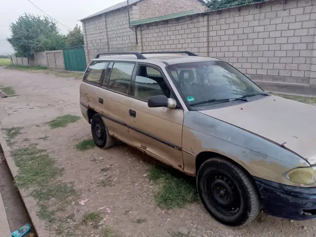 Opel Astra F