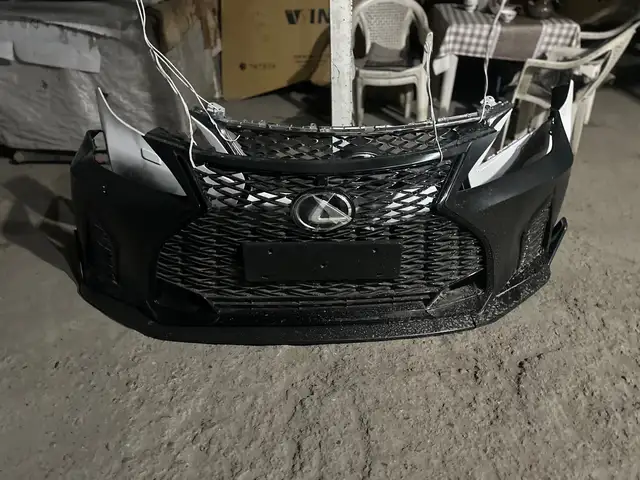 Передний бампер на Lexus is 250, Душанбе