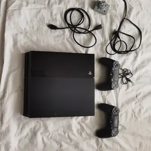 Игровая приставка sony playsteshin 4 fat версия 12.02, Худжанд