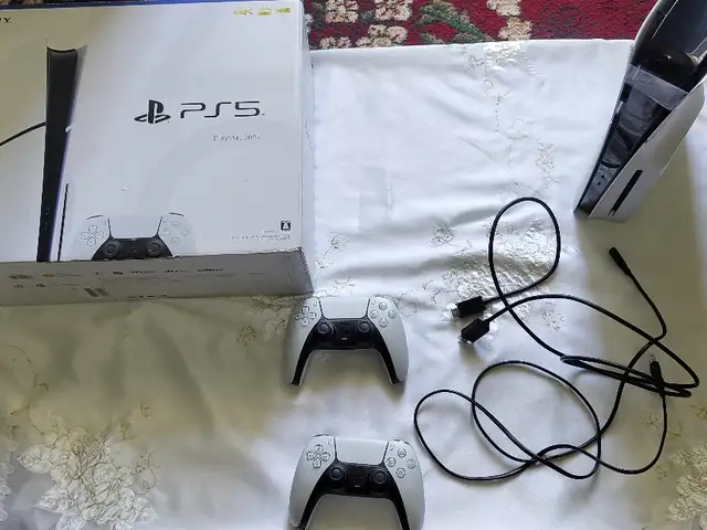 Игровая приставка Sony Playstation 5 slim, Худжанд