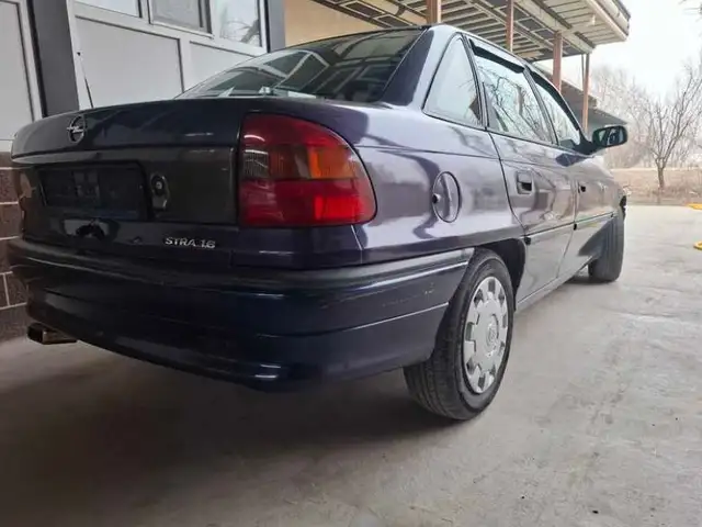 Opel Astra F