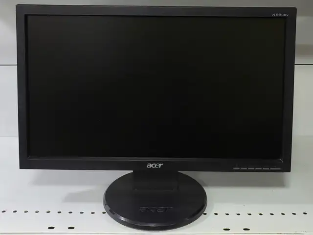 Жидкокристаллический монитор Acer V193HQV VGA 19 дюймов, Душанбе