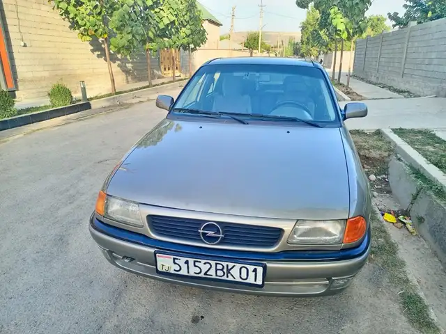 Opel Astra F