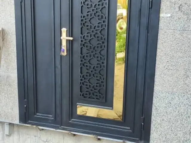 Дверь, Душанбе