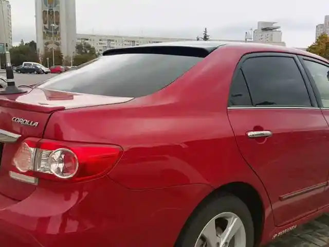 Спойлер на заднее стекло Toyota Corolla, Душанбе