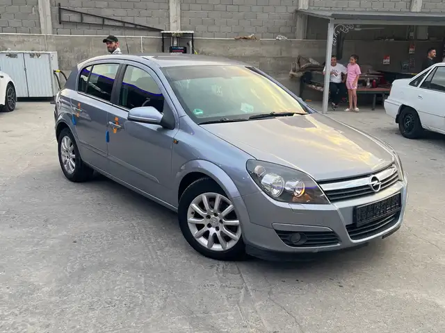Opel Astra H