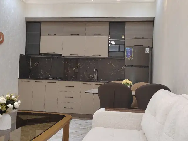 2-комн. квартира, 8 этаж, 43 м², 18 мкр, Худжанд