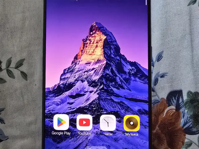 Realme Gt3 240w, Исфара