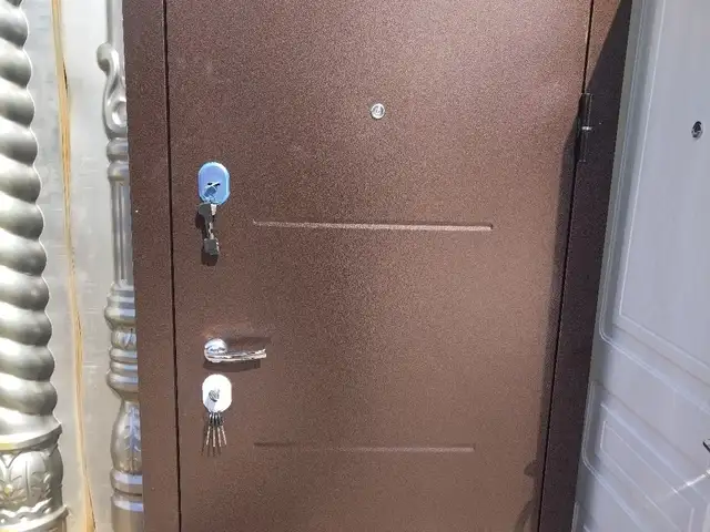 Дверь, Душанбе