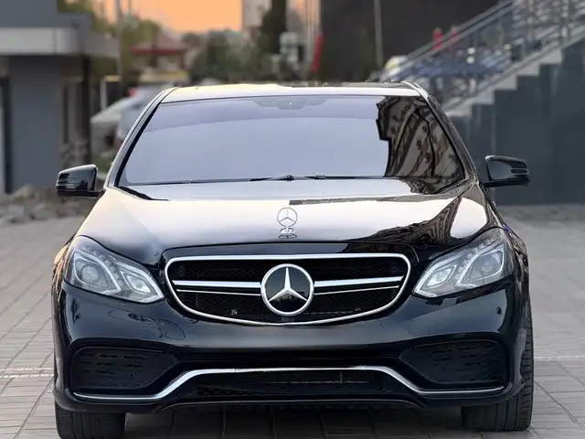 Mercedes-Benz E class