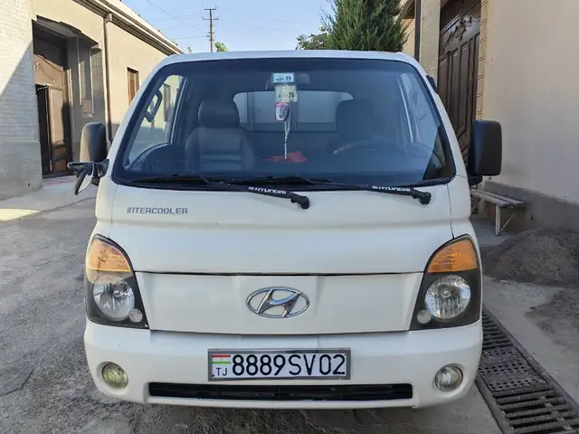 Бортовой автомобиль HYUNDAI Porter , 2005, Бобоҷон Ғафуров