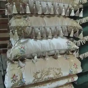 Курпача бо болишт, Душанбе