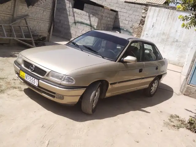 Opel Astra F