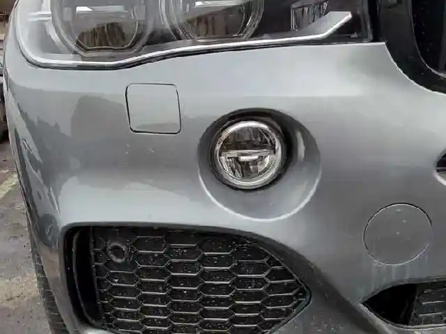 Решетка бампера переднего правая BMW X5 2013 - 2018, Душанбе