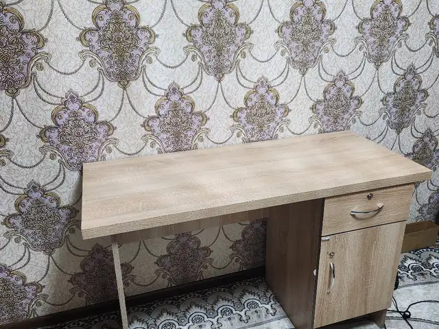 Письменный стол, Хуҷанд