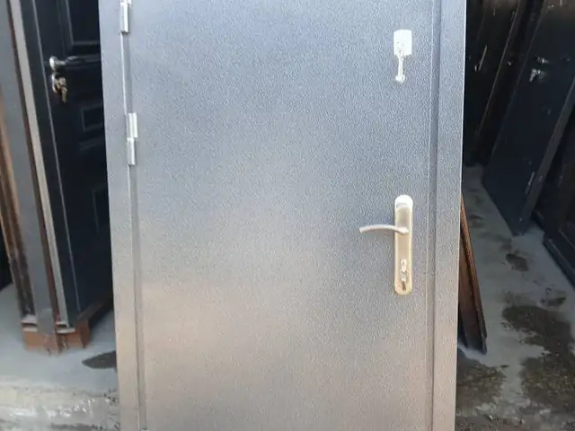Дверь, Душанбе