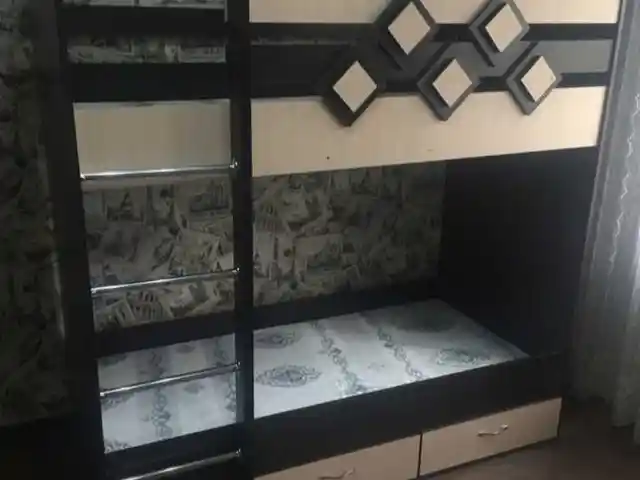 Двухъярусная кровать, Душанбе