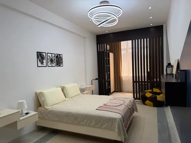 3-комн. квартира, 10 этаж, 120м², Исмоили Сомони, Душанбе