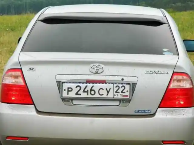 Заднее стекло на Toyota Corolla 1, Душанбе