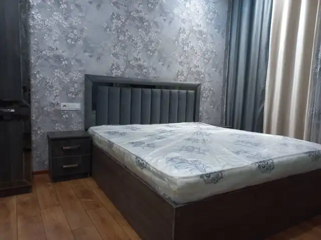 Двуспальная кровать, Бохтар (Курган-Тюбе)