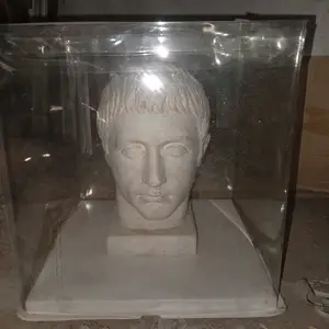Статуэтка, Душанбе