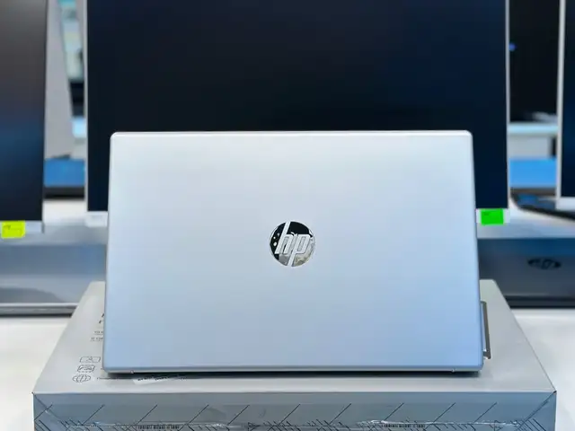 Ноутбук HP core i 5-13gen ram 8 gb ssd 512 touchscreen, Хуҷанд