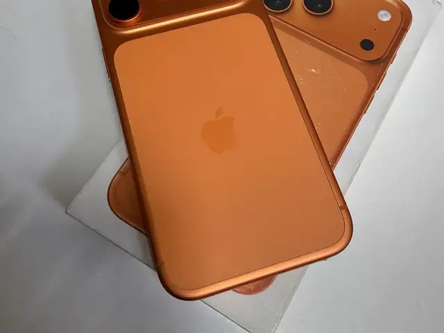 Apple iPhone 17 Pro Max, 256 gb, Cosmic Orange, Худжанд